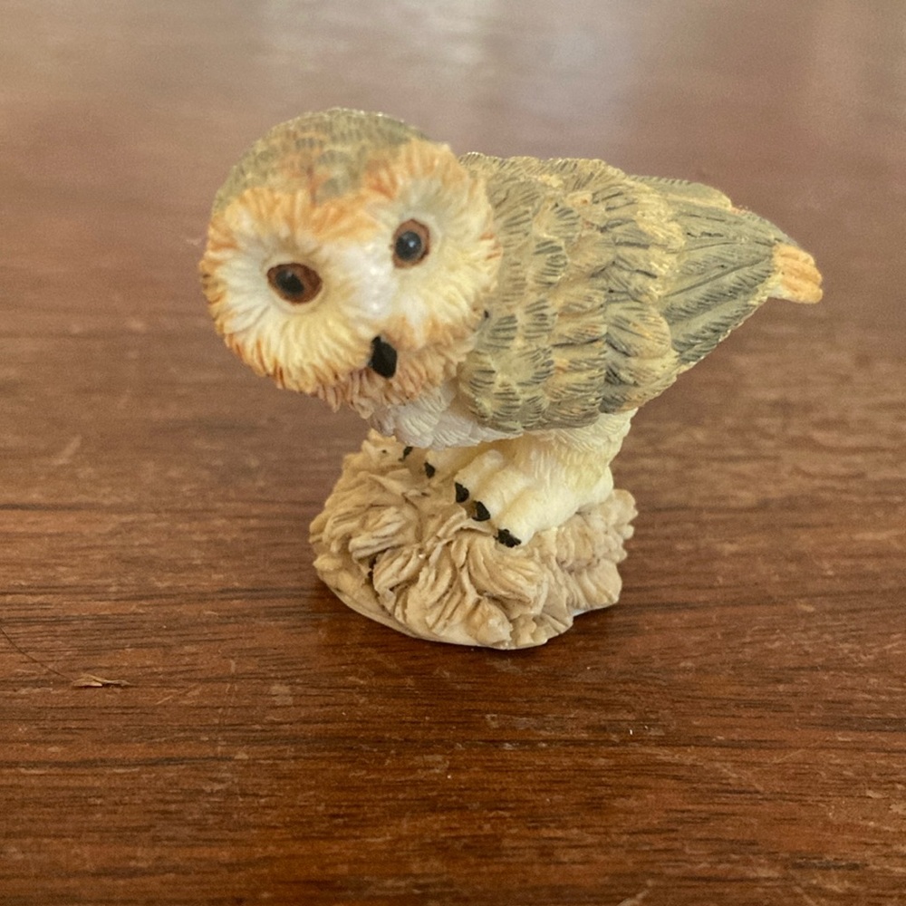 Small Pet Owl Figurine - Multicolor